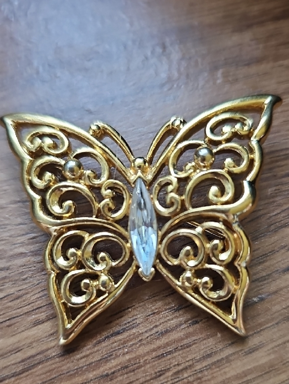 EUC Beautiful Vintage Monet Gold-Tone Butterfly Brooch w/ Clear Marquise Stone - Picture 5 of 5